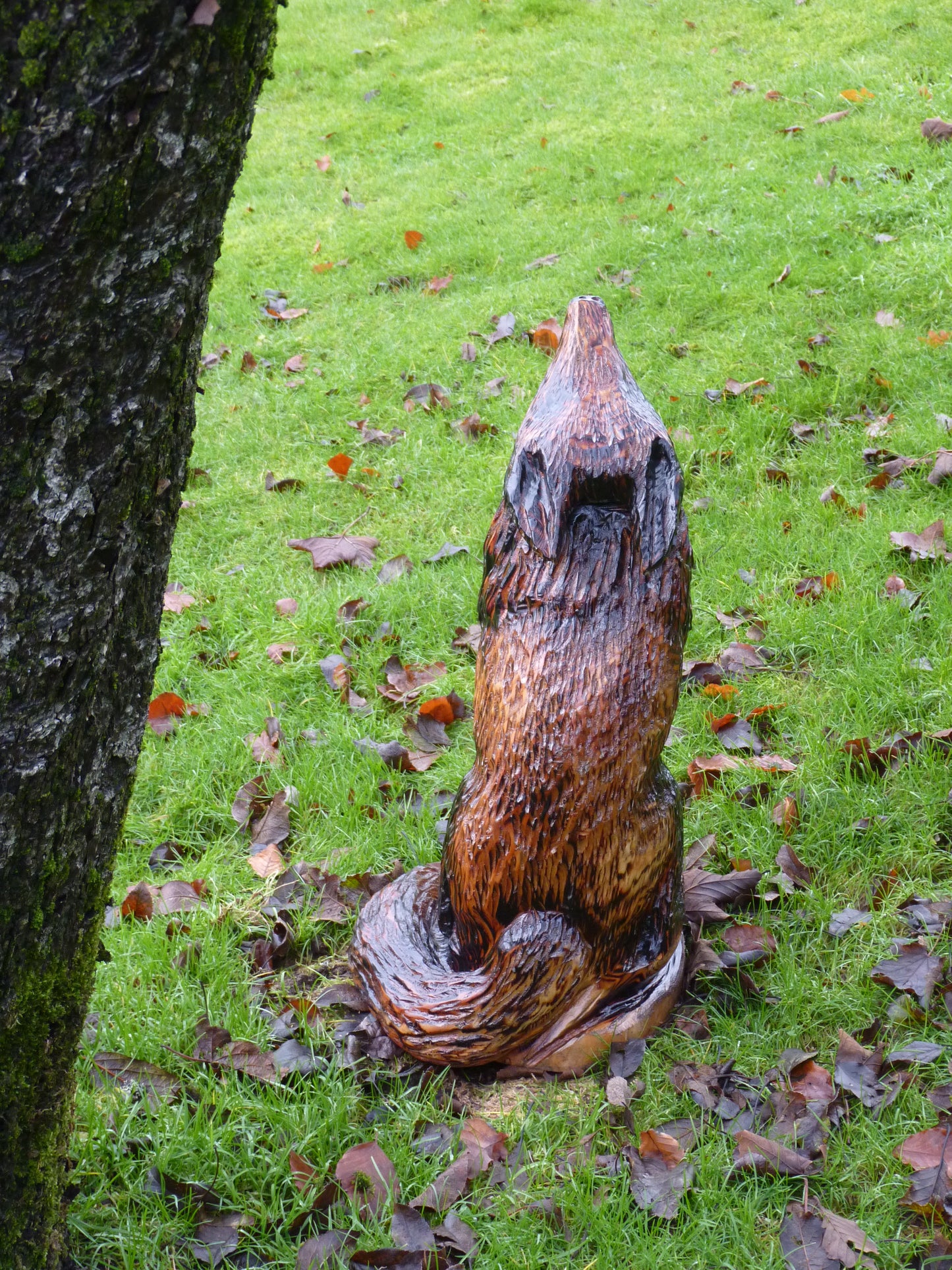 1 Chainsaw carved howling wolf