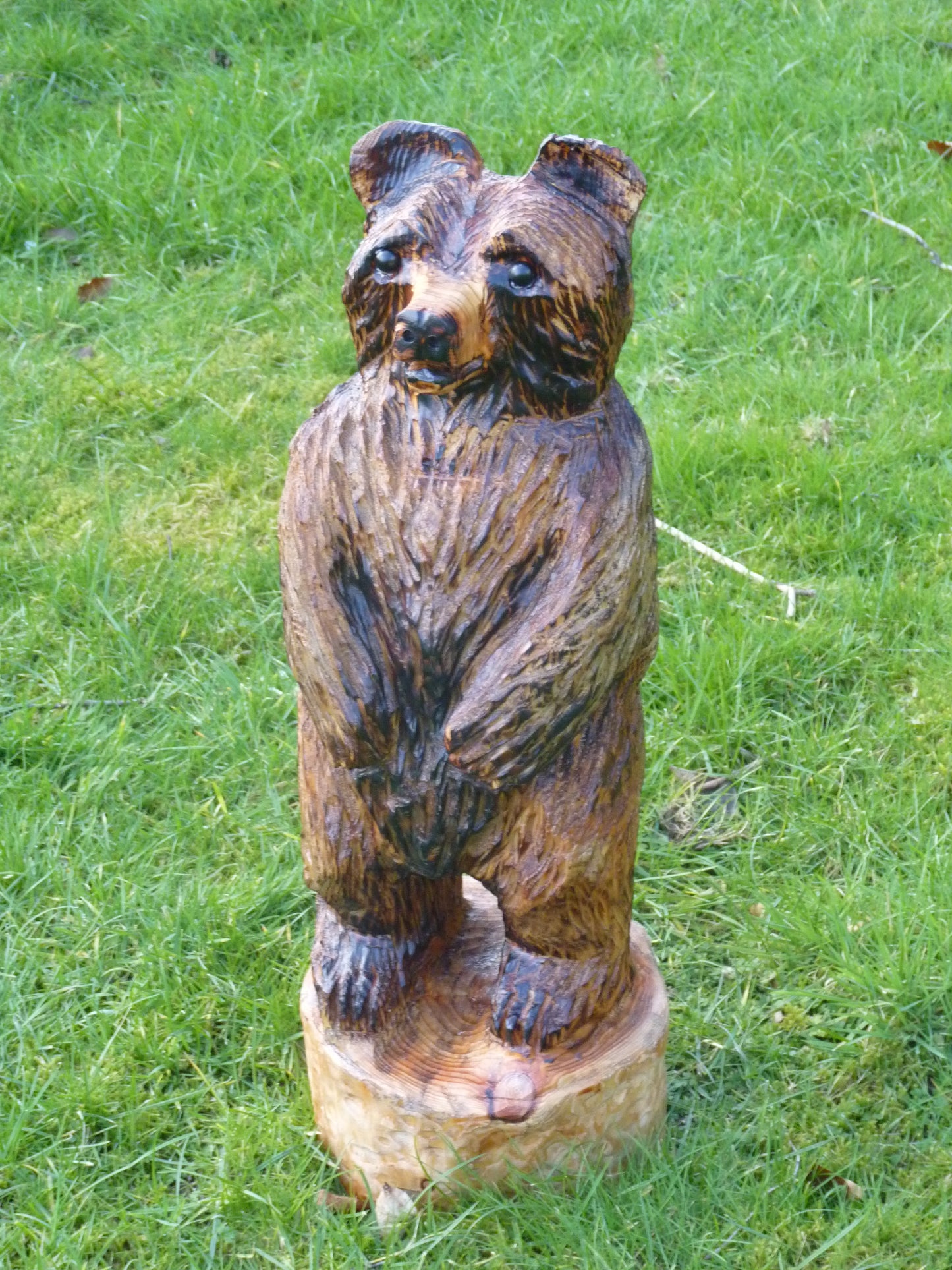 1 Chainsaw Carved Standing Bear