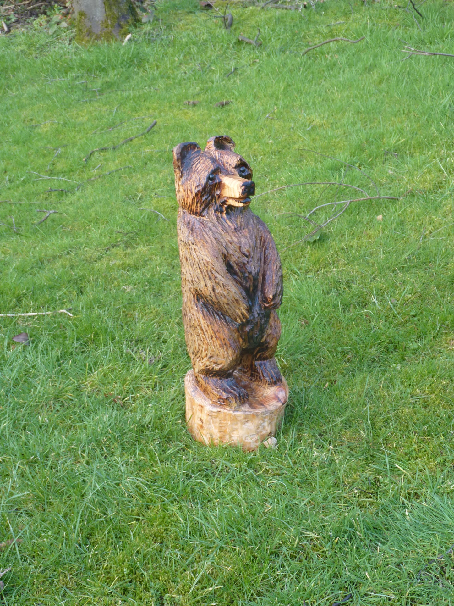 1 Chainsaw Carved Standing Bear