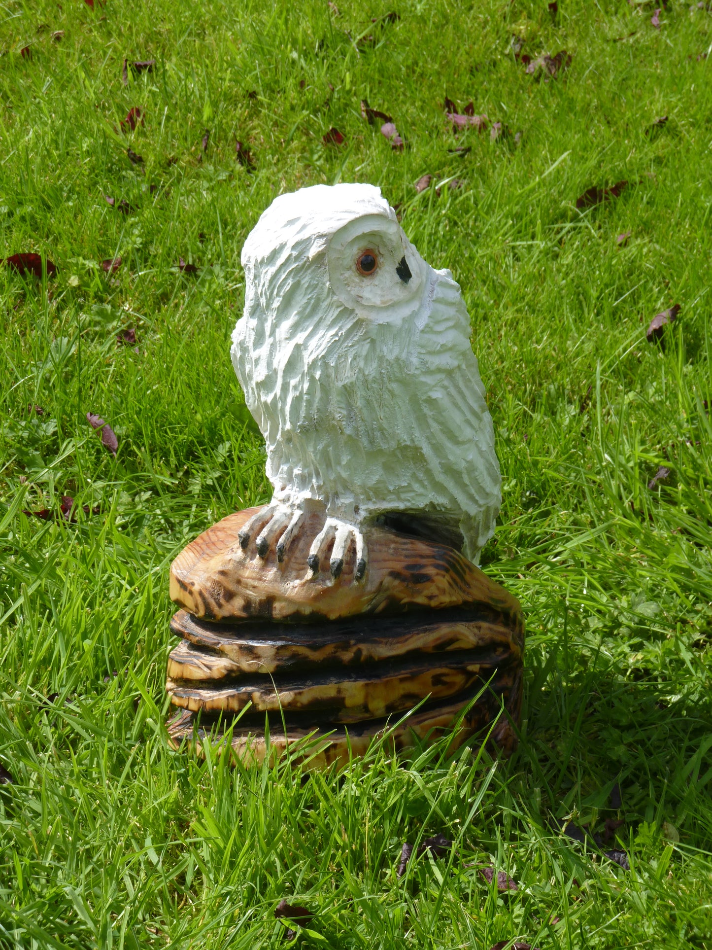 1 Chainsaw carved Snow Owl