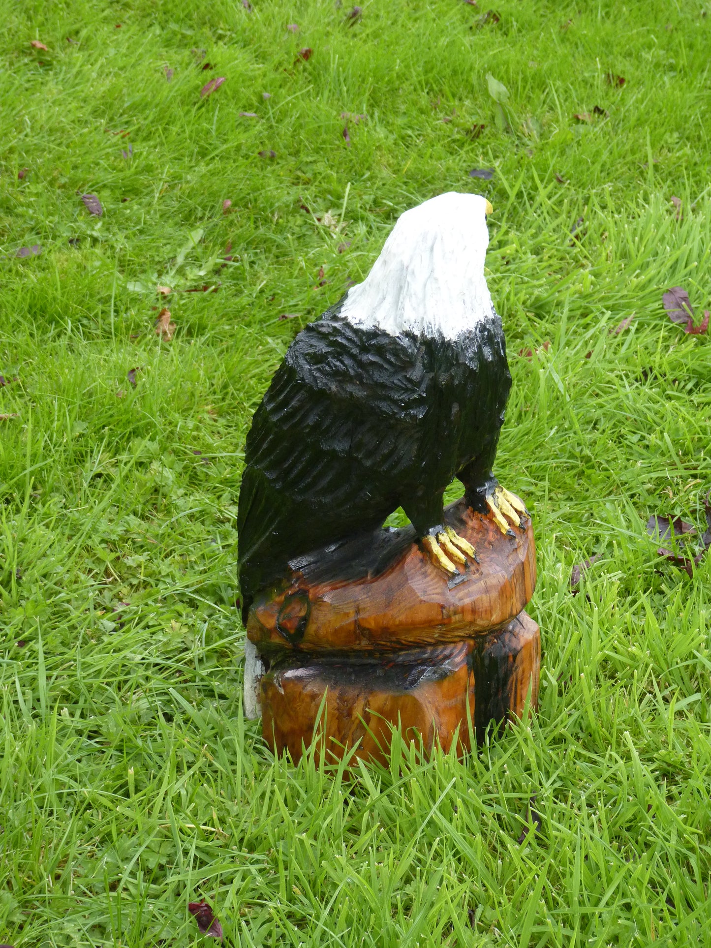 1 Chainsaw carved Eagle garden sculpture