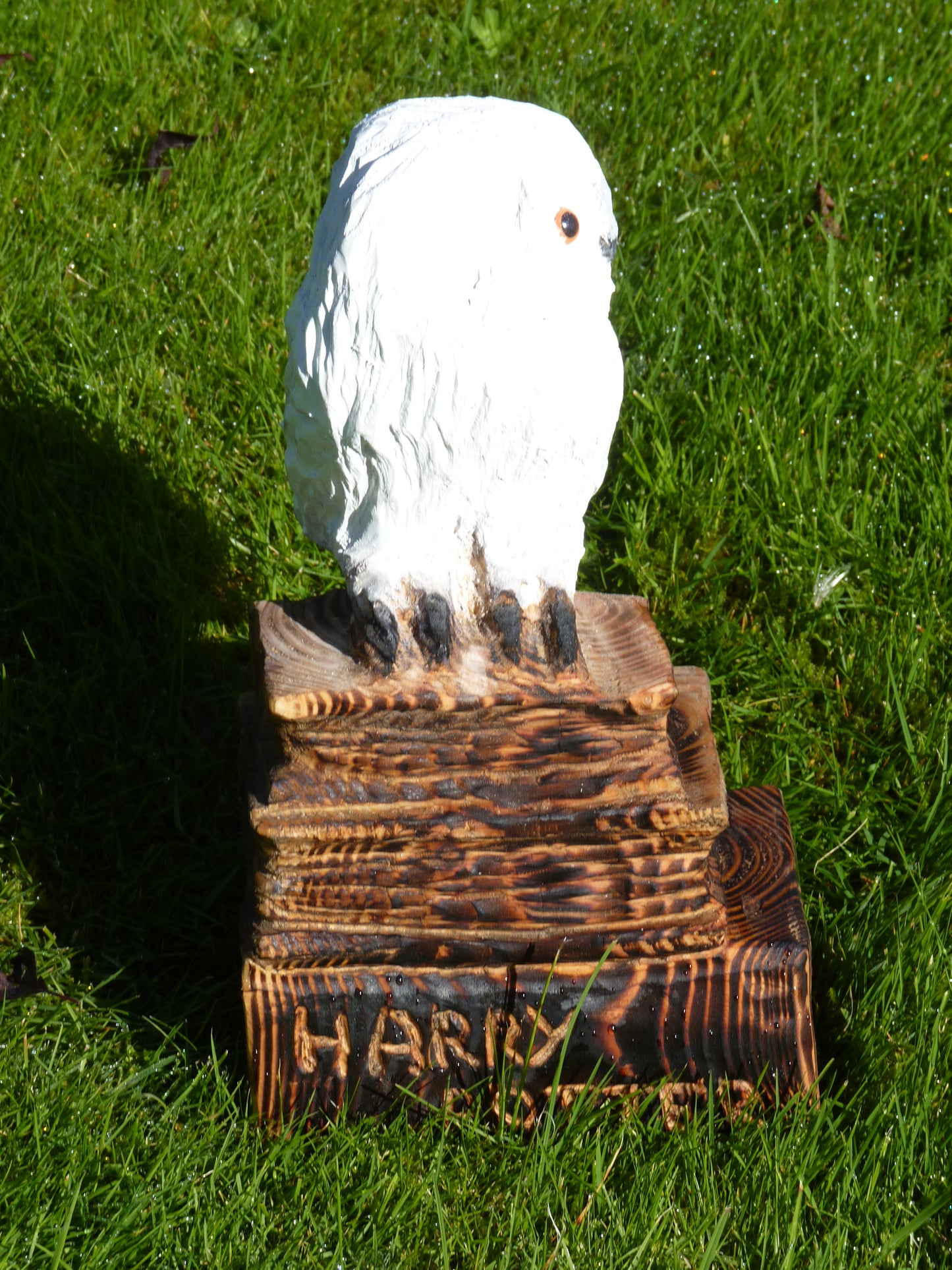 1 Chainsaw carved harry potter themed Snow Owl