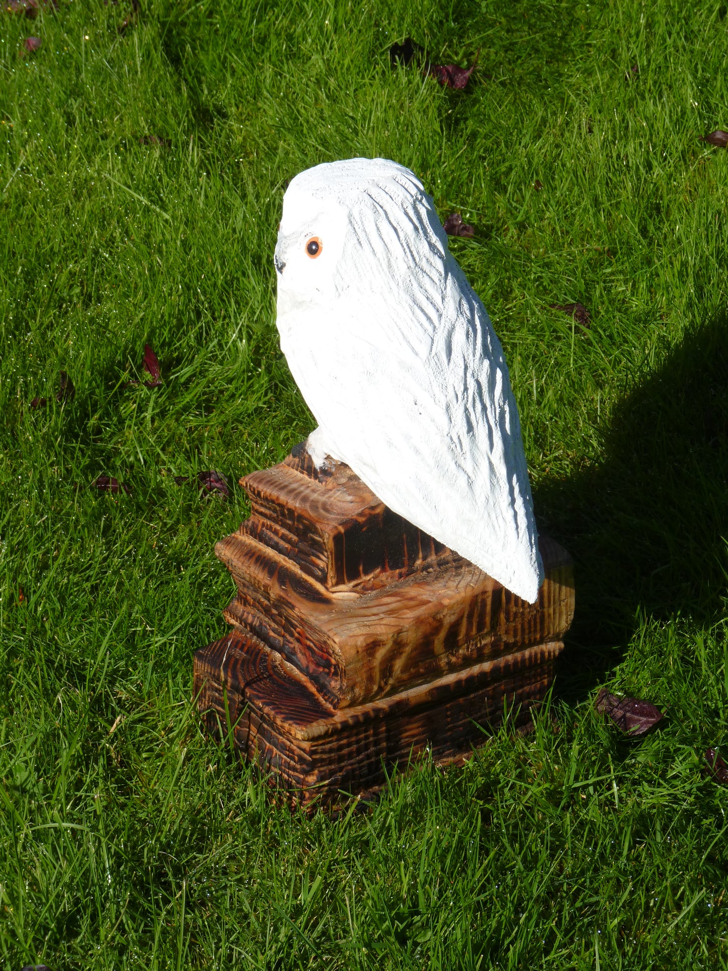 1 Chainsaw carved harry potter themed Snow Owl