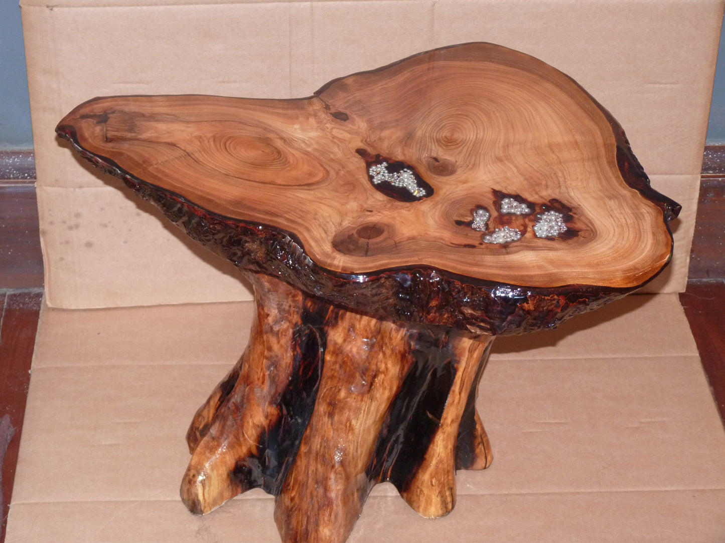 1 Resin table with Chainsaw carved base