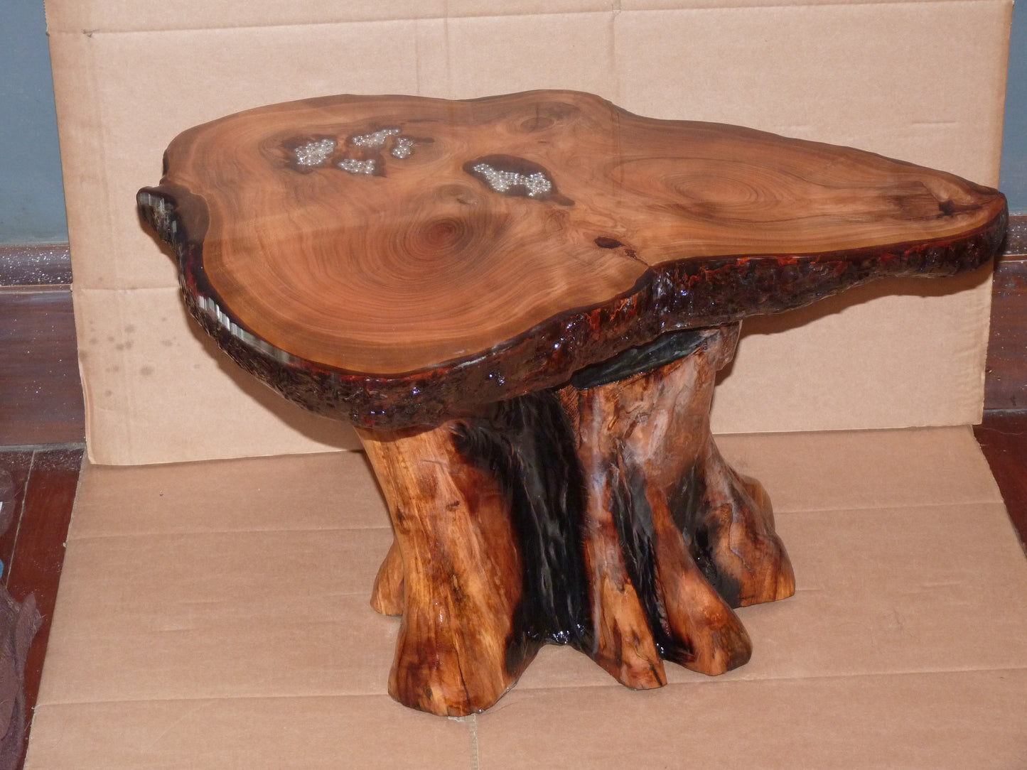 1 Resin table with Chainsaw carved base