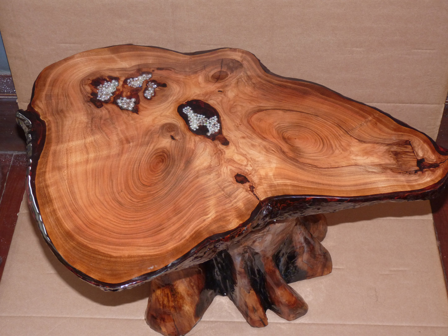 1 Resin table with Chainsaw carved base