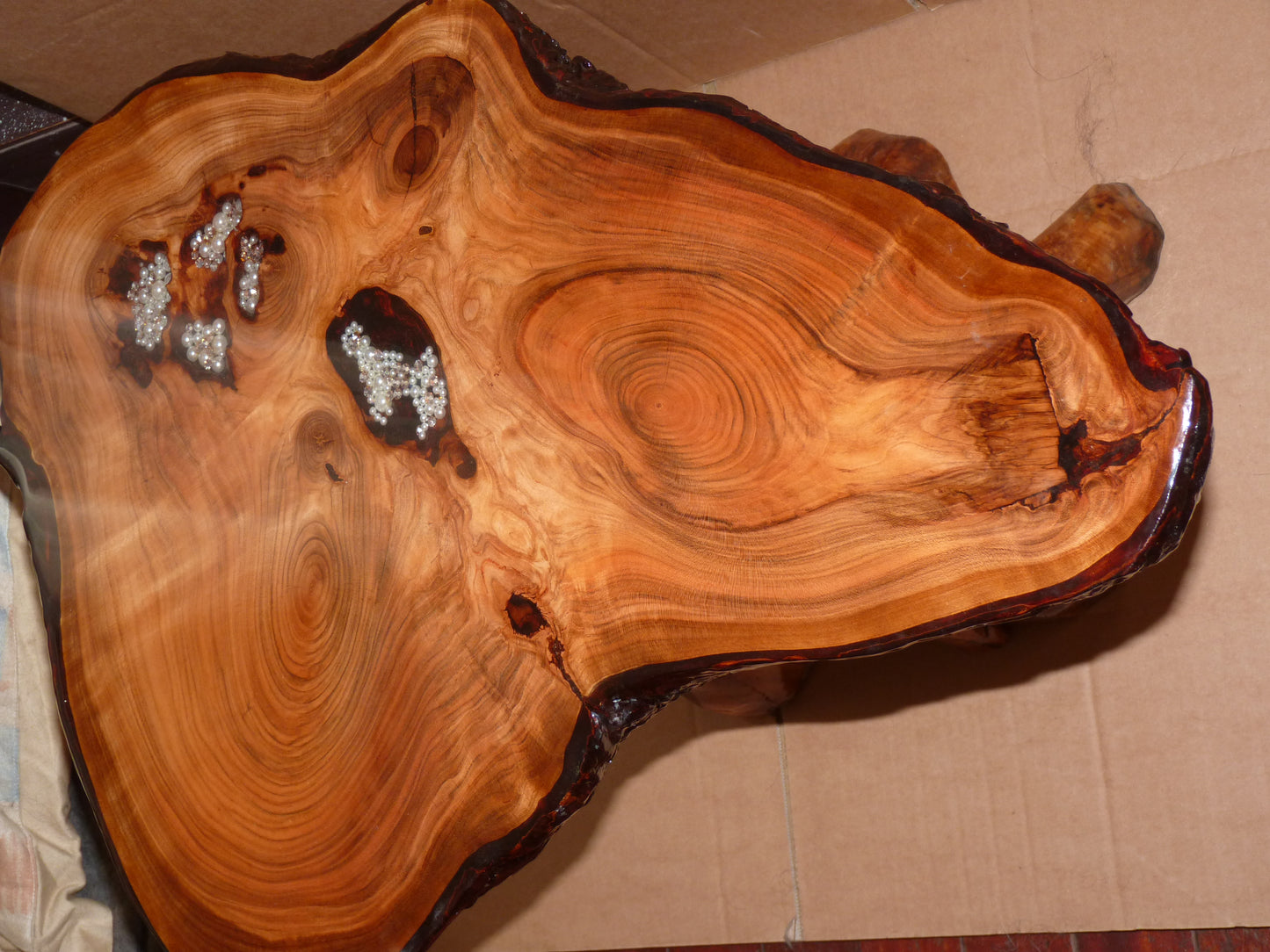 1 Resin table with Chainsaw carved base