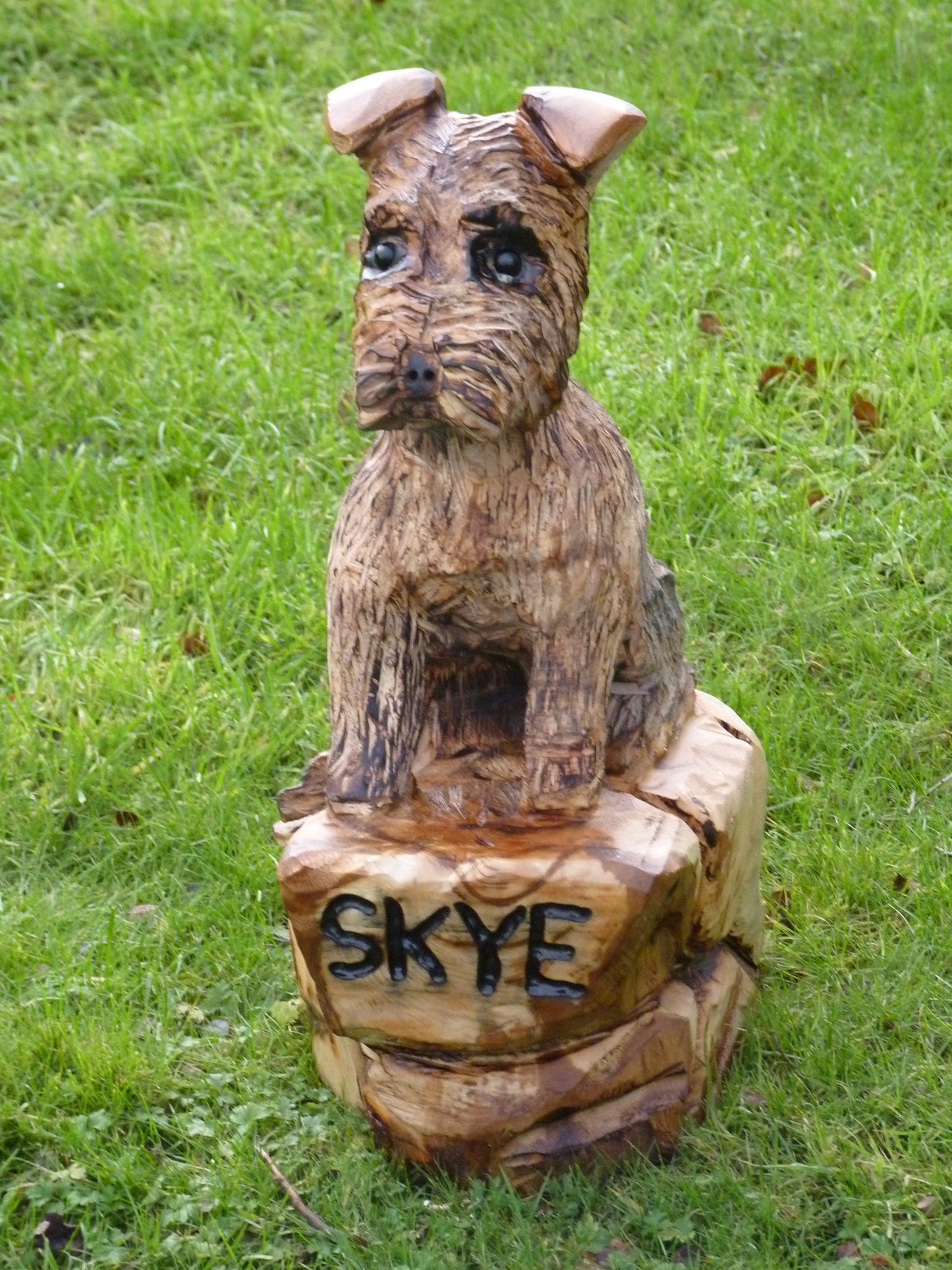 1 Chainsaw Carved Miniature Schnauzer