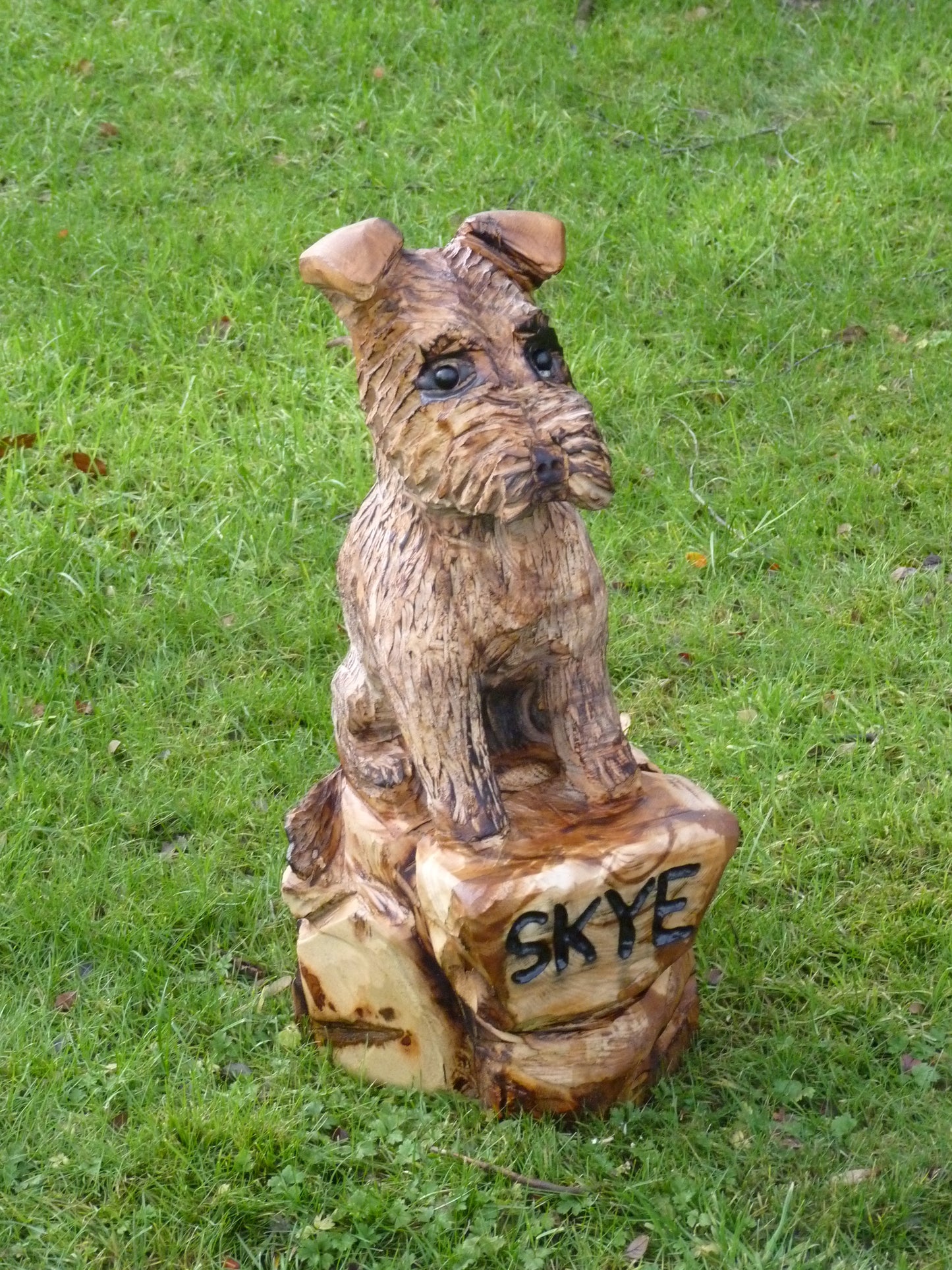 1 Chainsaw Carved Miniature Schnauzer