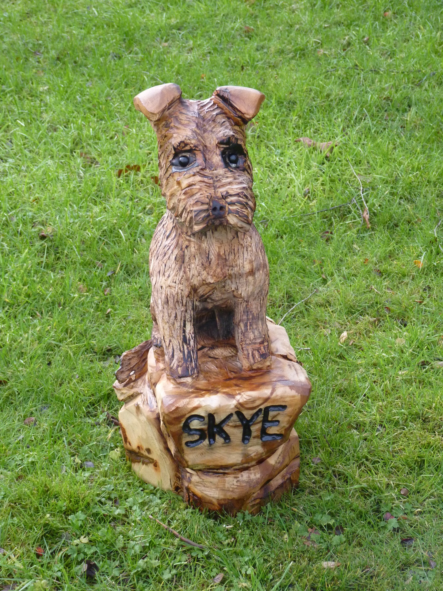 1 Chainsaw Carved Miniature Schnauzer